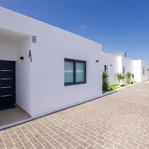  Villa Sea Breeze Lapa And Claca